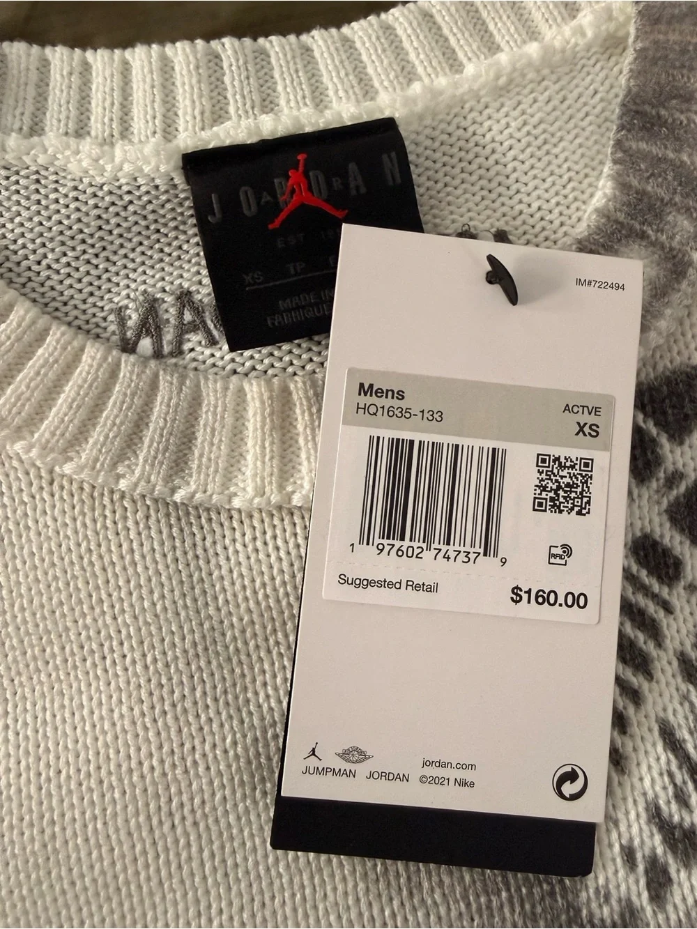 Jordan/Nike Black & White Air Jordan Graphic Crewneck Sweater - Picture 10 of 13